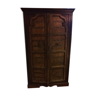 Indian wardrobe