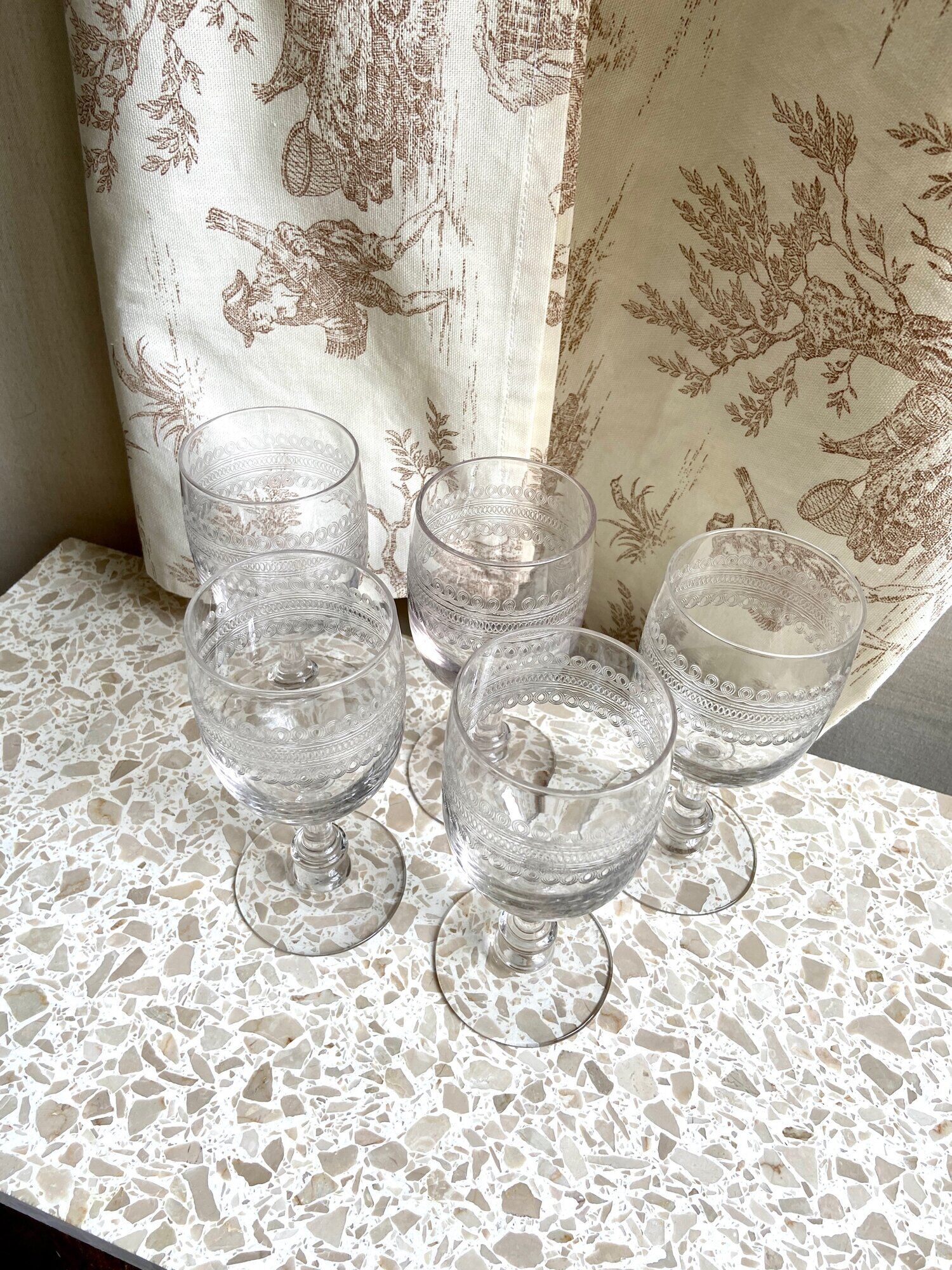 5 engraved glass stemmed glasses