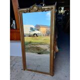 19th century mirror in wood and gilded stucco "scallop shell"