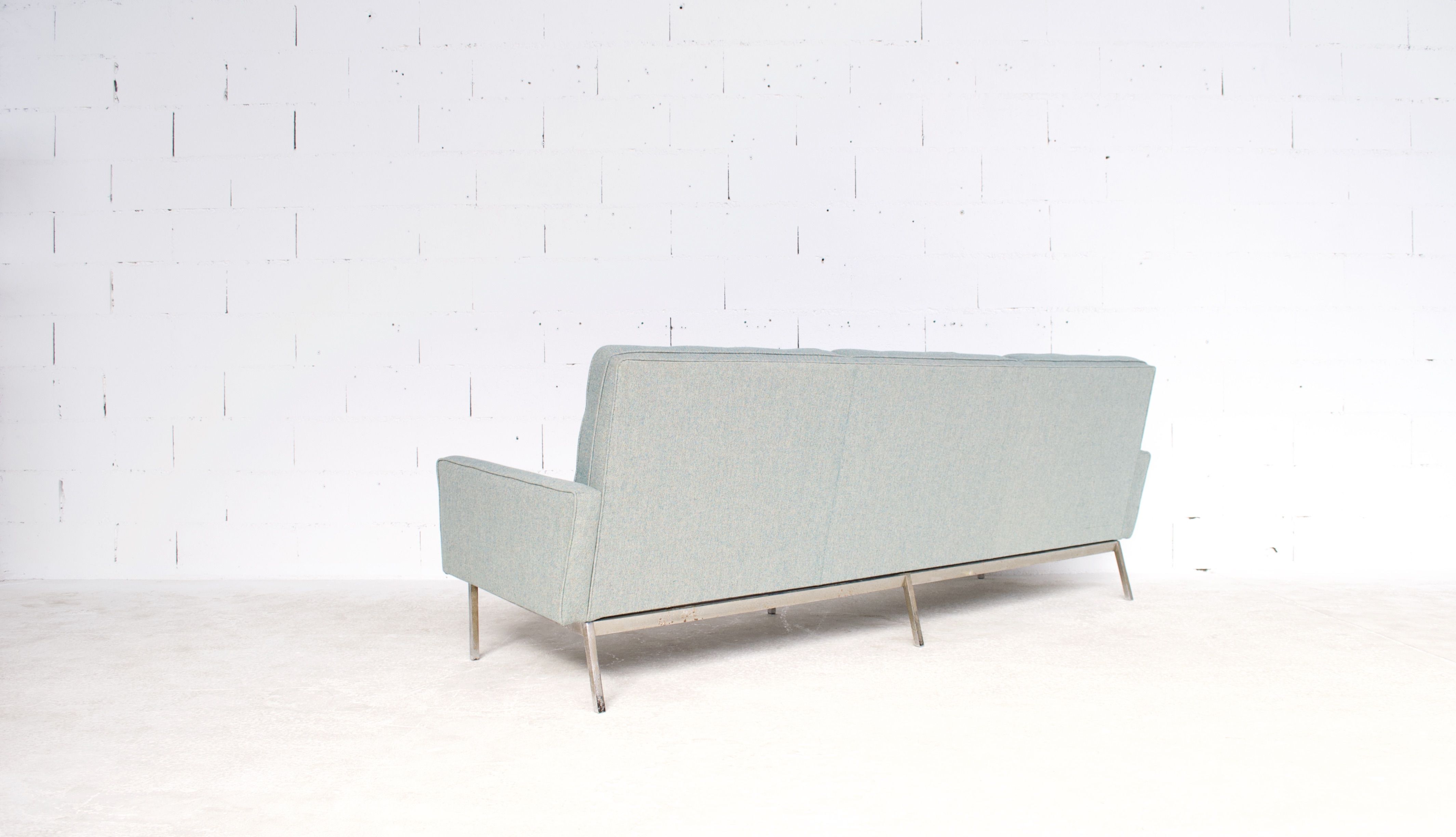 3/4 seater sofa Florence Knoll model 67, 1966 Knoll international publisher