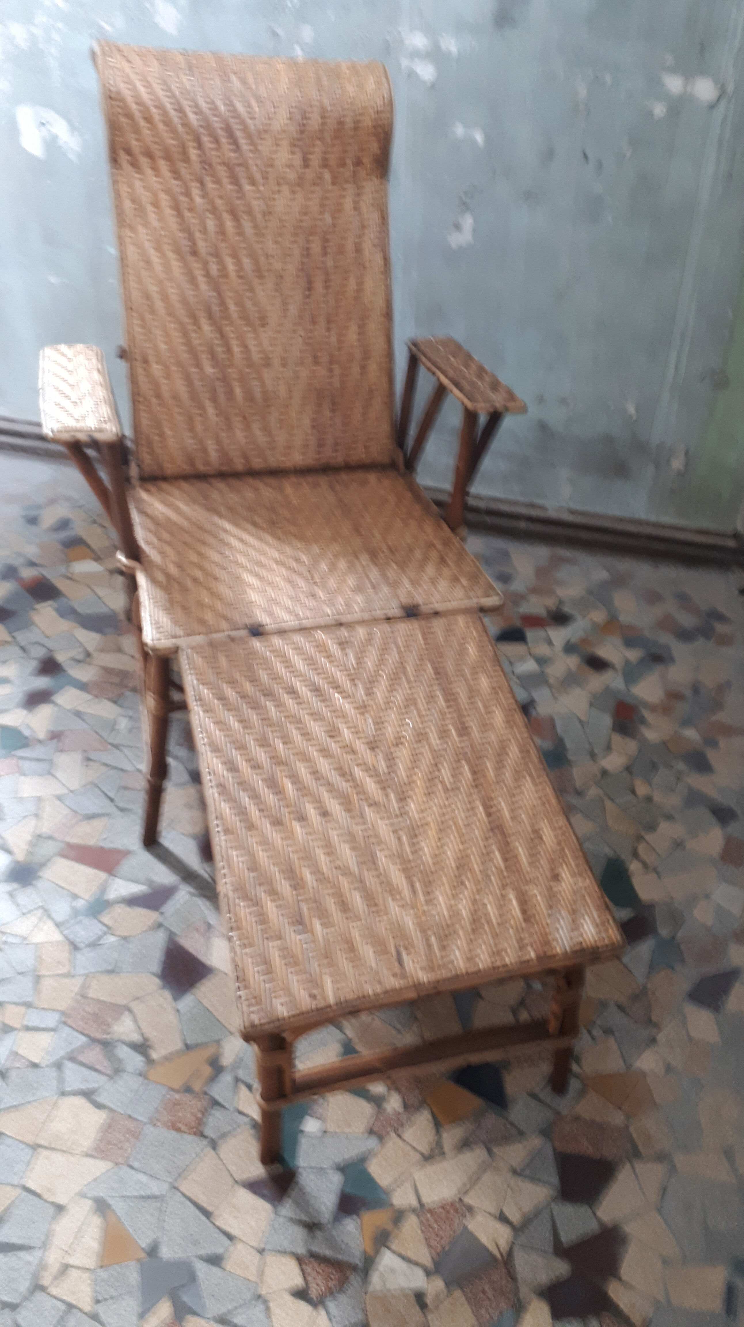 Lounge chair vintage rattan