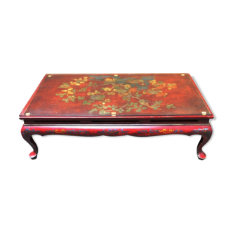 Chinese coffee table in polychrome paint