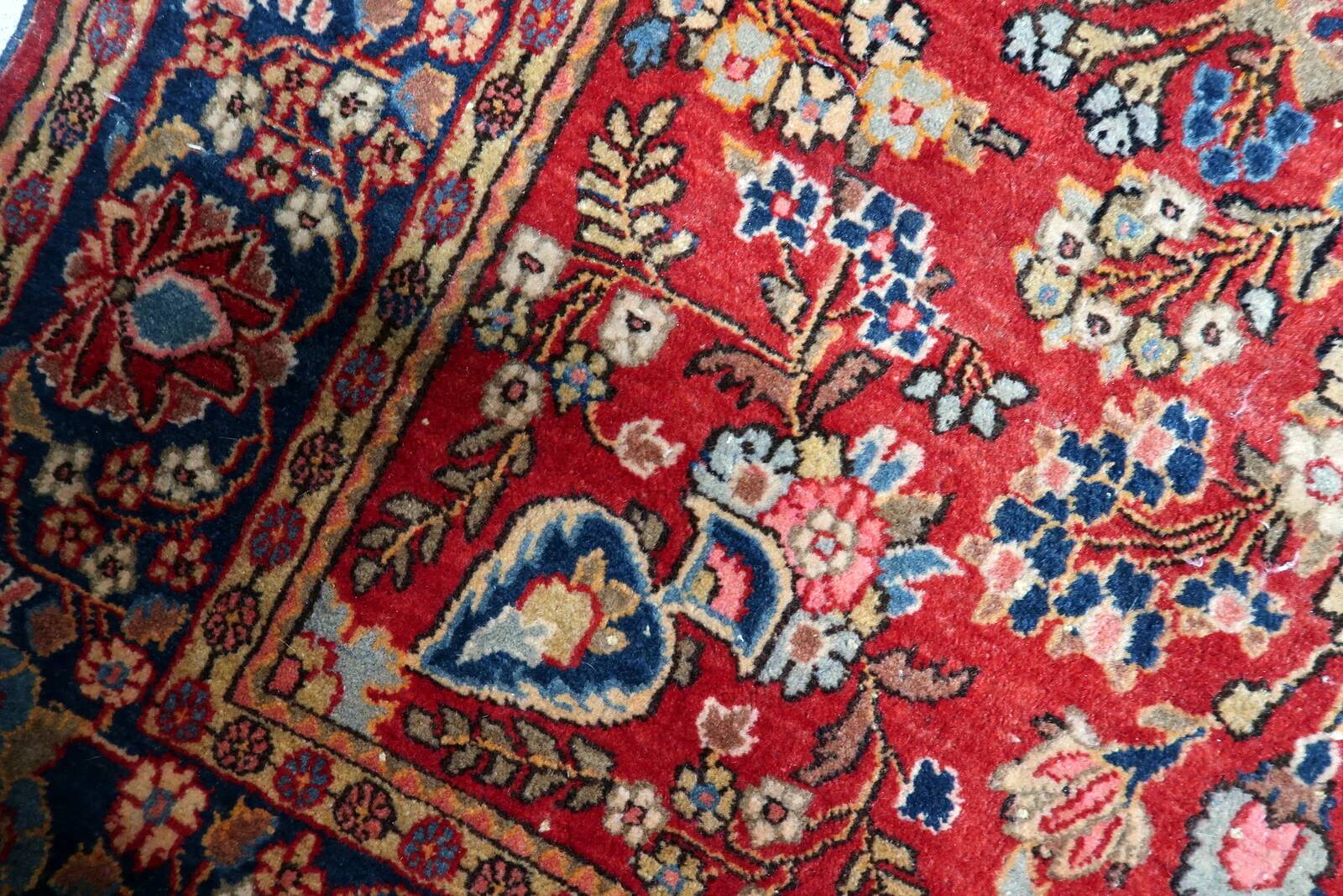 Tapis persan Kashan ancien fait main, 136 cm x 204 cm, années 1910