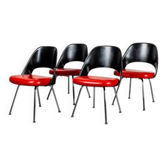 Ensemble de 4 chaises Conference de Eero Saarinen pour Knoll