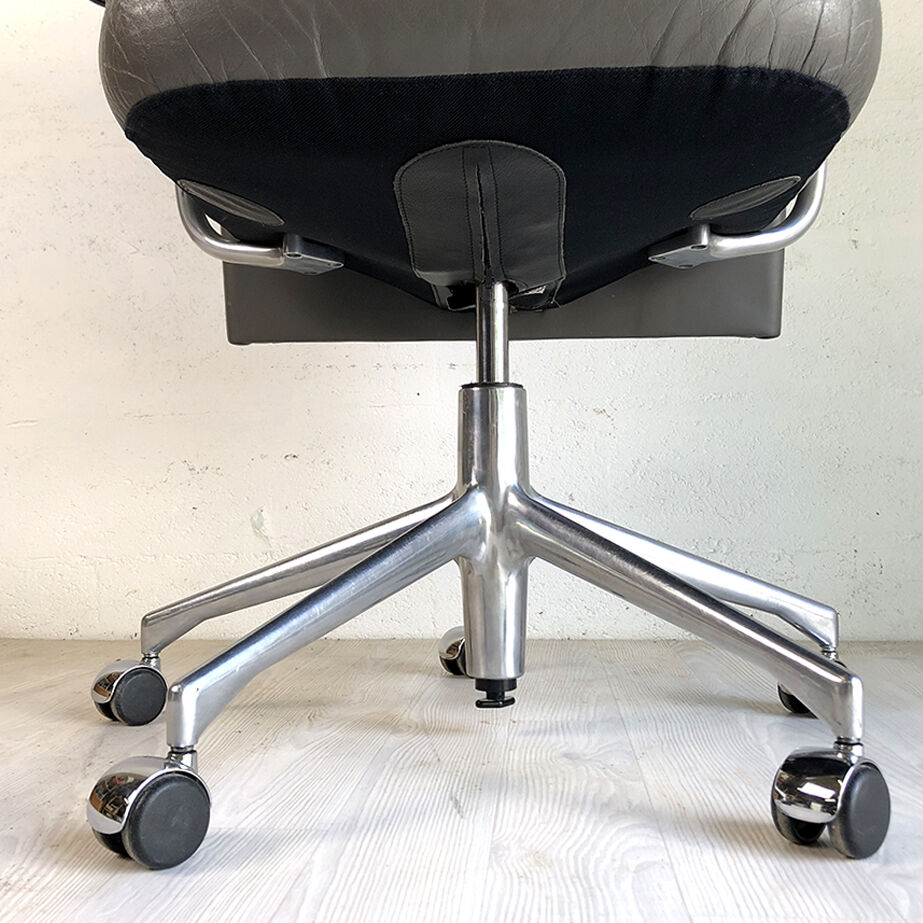 Office armchair Vitra AC2 design Antonio Citterio