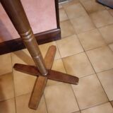 Coat rack on foot