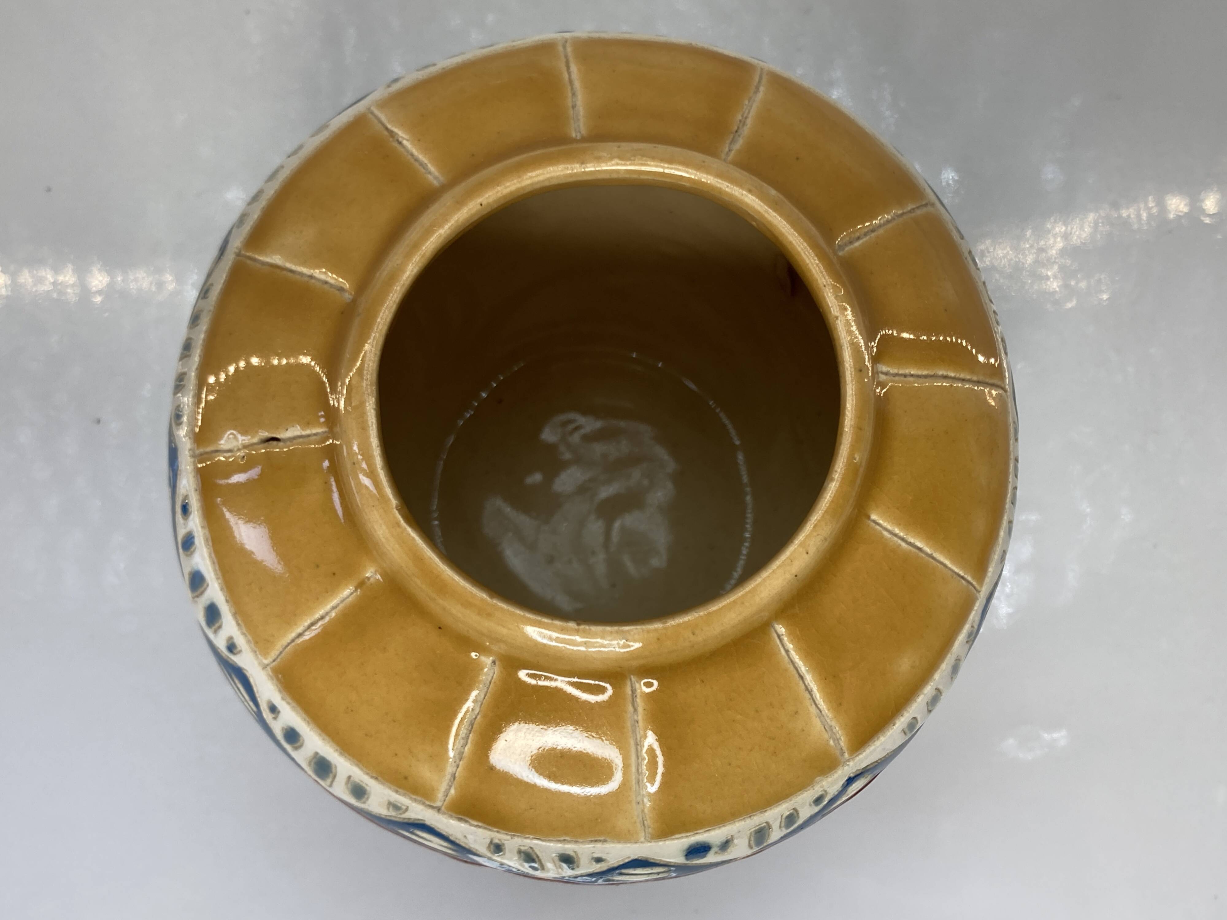 Old pot cover in enamelled and cloisonné earthenware