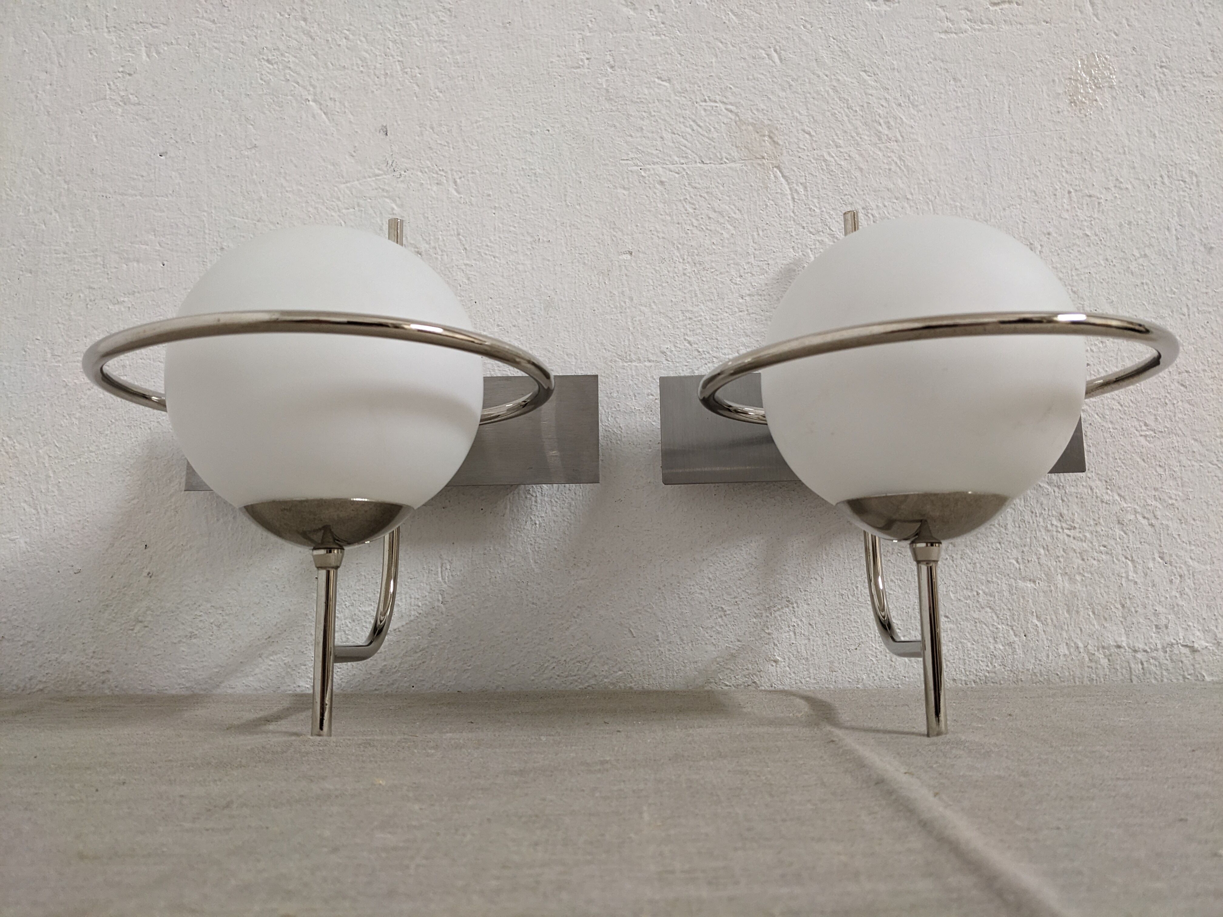 Paire d'appliques space age des années 60/70