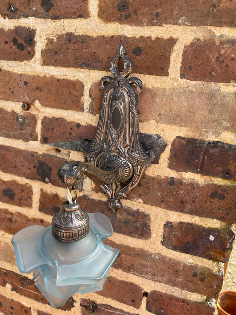 Made in France 607 - Wall lamp (1) - Art Nouveau - Silver bronze, Glass