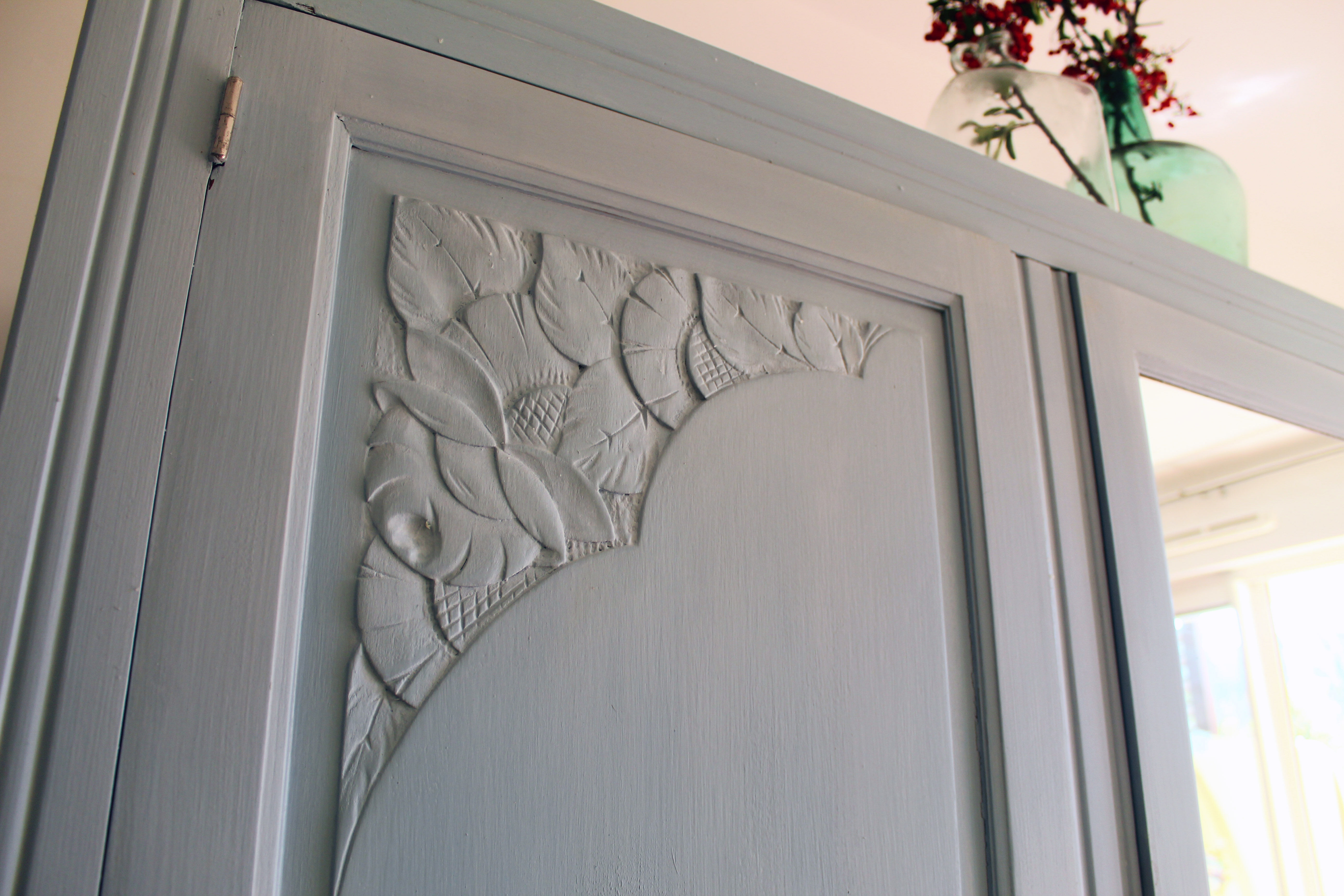 Parisian wardrobe year 60