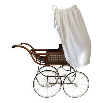 Poussette ancienne