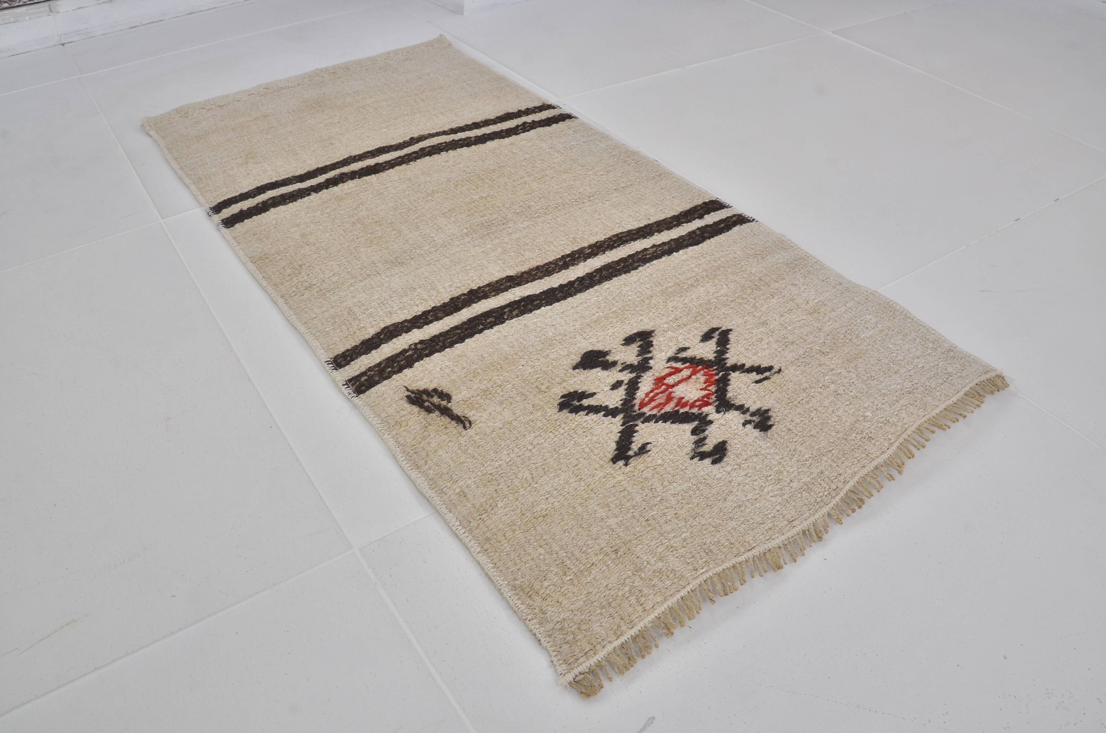 Tapis kilim Hmep vintage