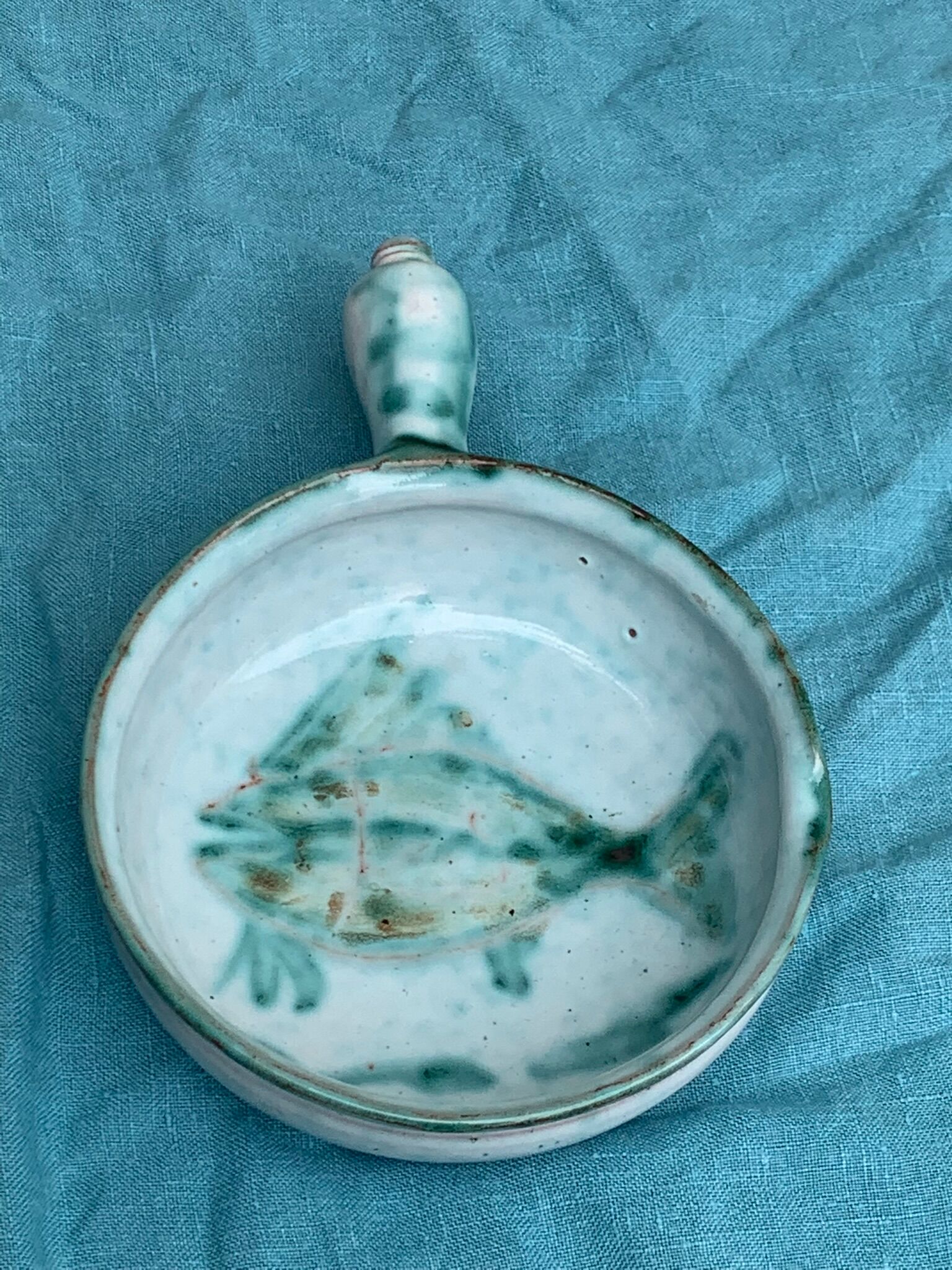 Caquelon, pan sign Humbert pittari vallauris model with blue glazed ceramic fish