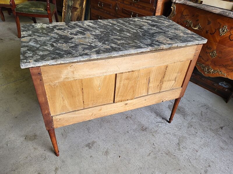 Dresser Louis XVl of the nineteenth century