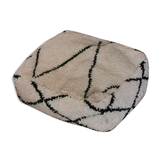 Berber pouf cover béni ouarain 100% white wool with diamonds