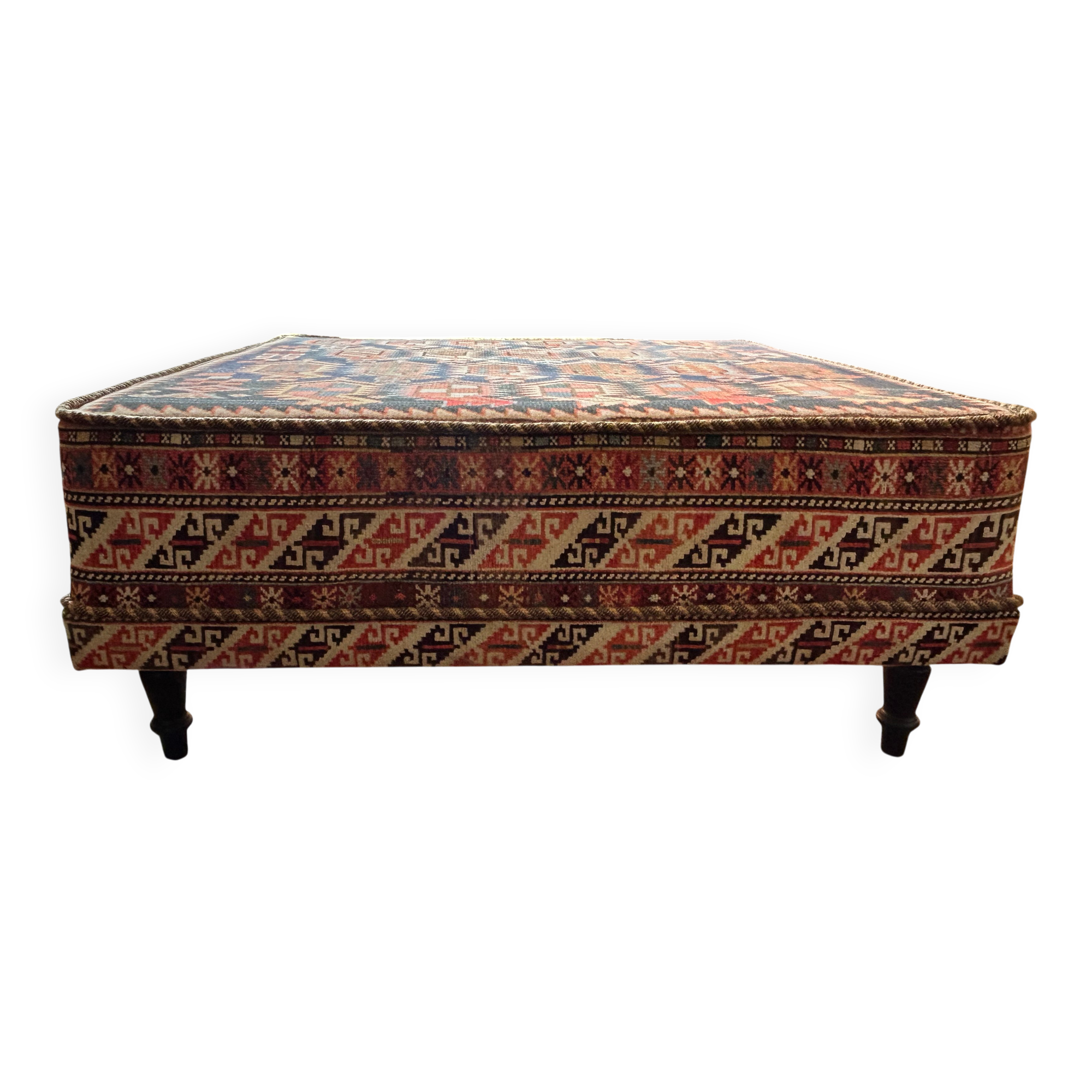 Large wool pouf