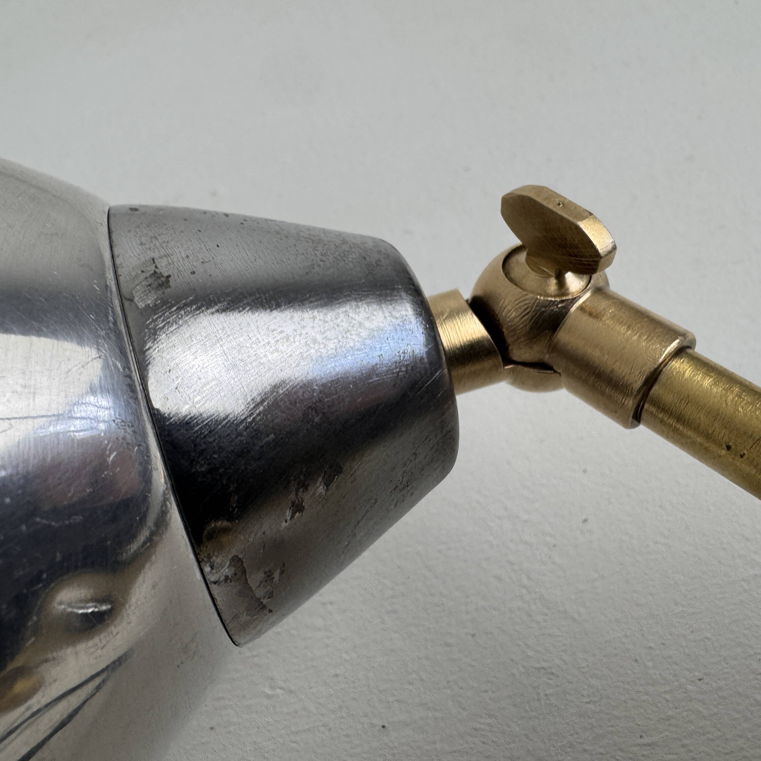 OLD VINTAGE DESK LAMP RAISE AND LOWER