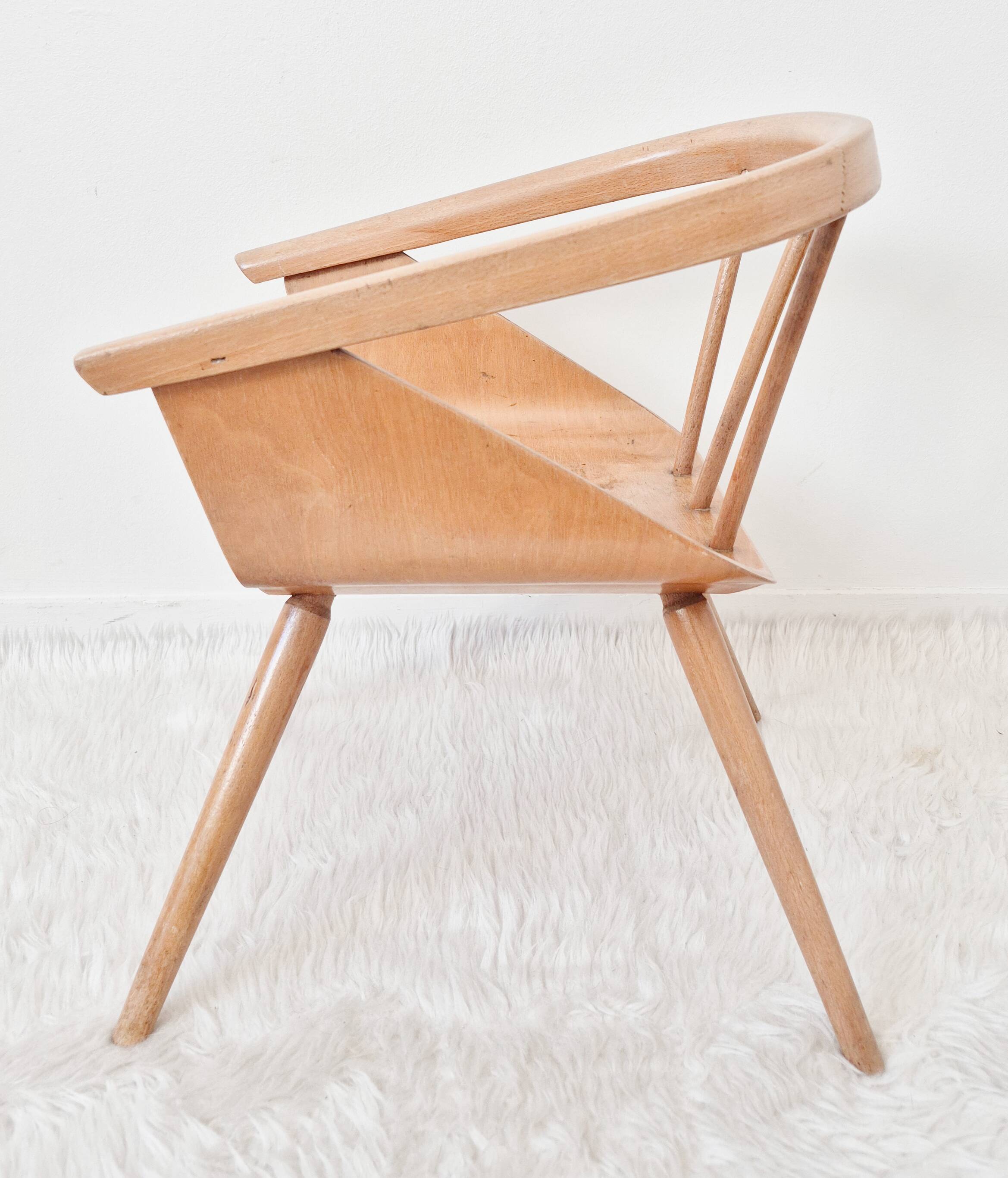 Fauteuil bois pour enfant Baumann, années 50