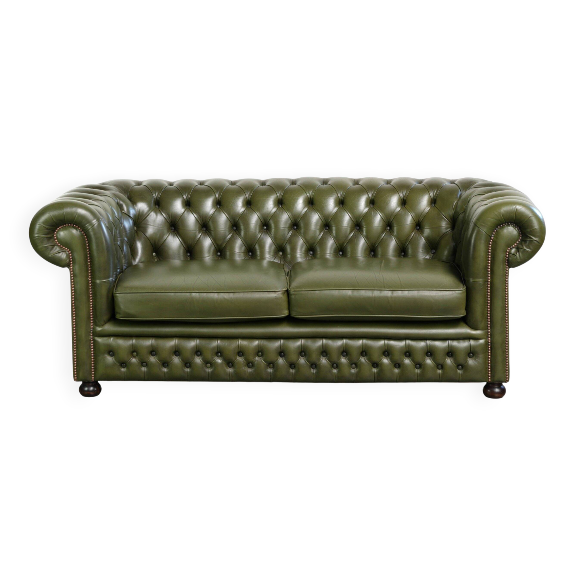 Green cow leather 2.5-seater Chesterfield sofa in English style