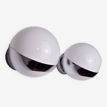 Pair of Space-age wall lights by Marca SL, white opaline, Spain, 1960