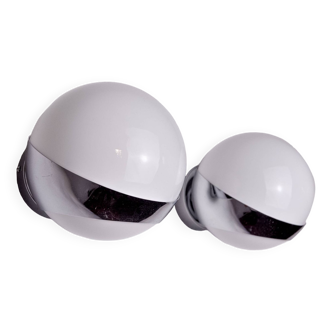 Pair of Space-age wall lights by Marca SL, white opaline, Spain, 1960