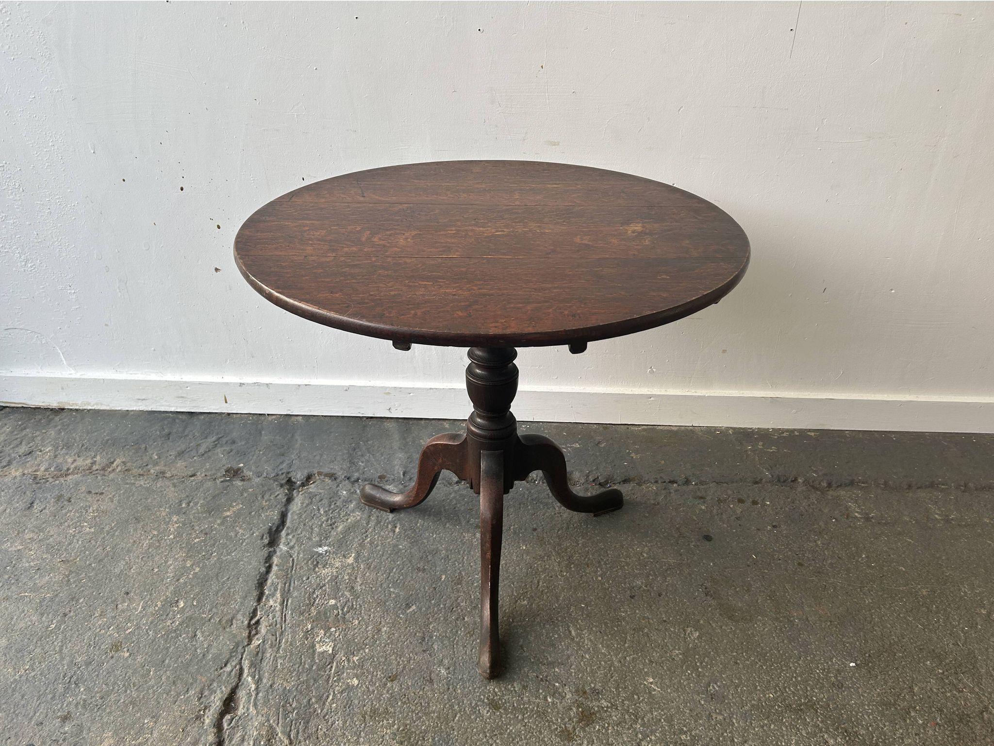 Georgian style antique  oak tilt top tripod occasional side table
