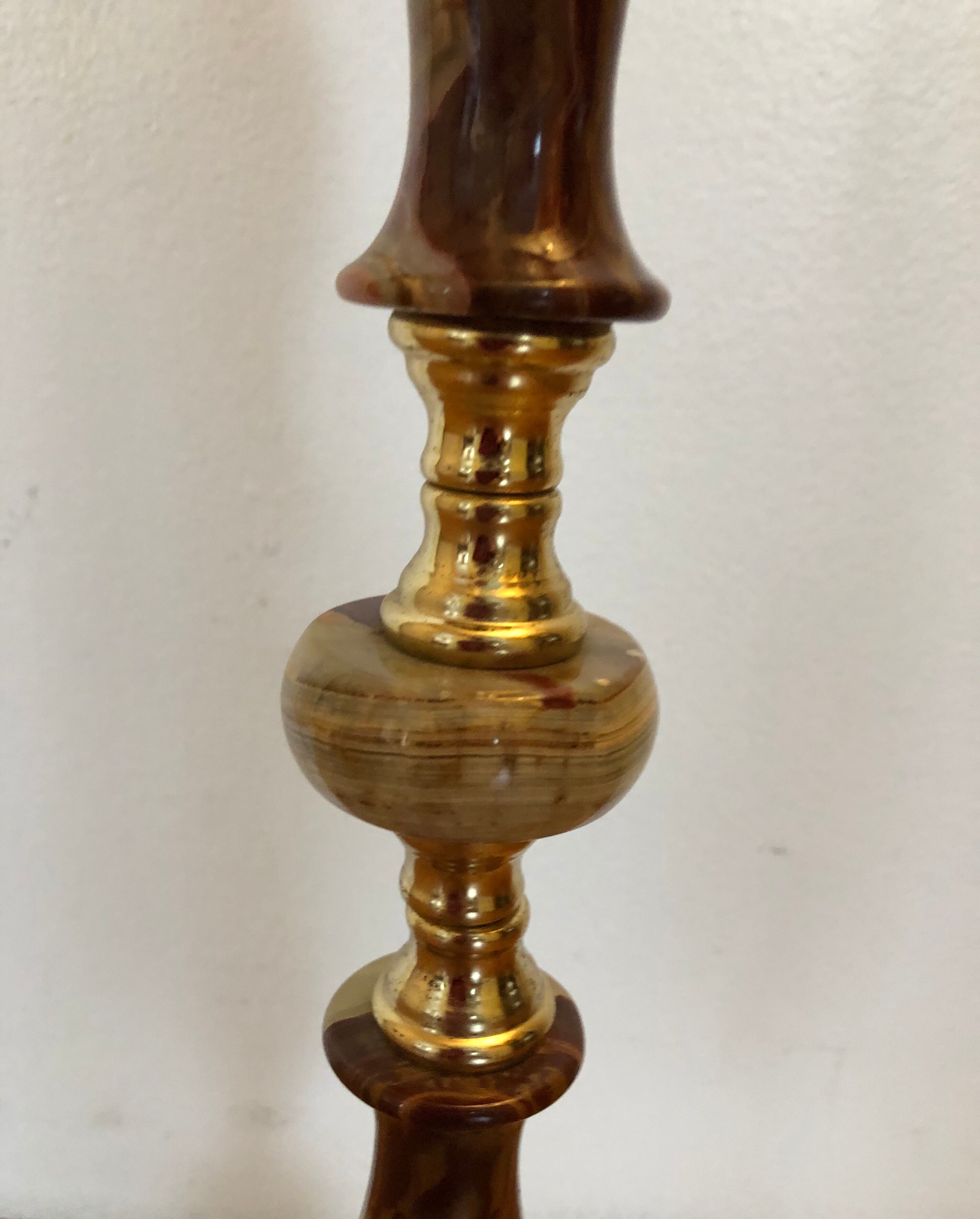 Onyx standing ashtray