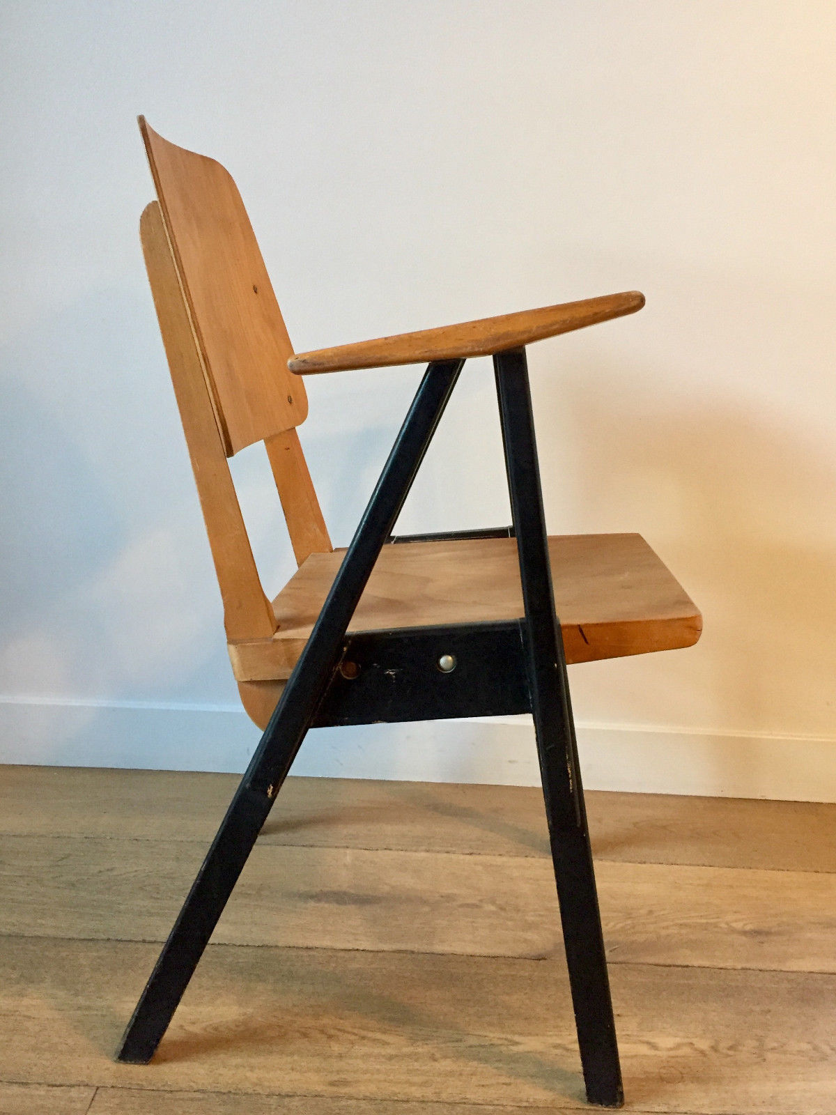 Lot of 6 modernist armchairs 1950 - 1960