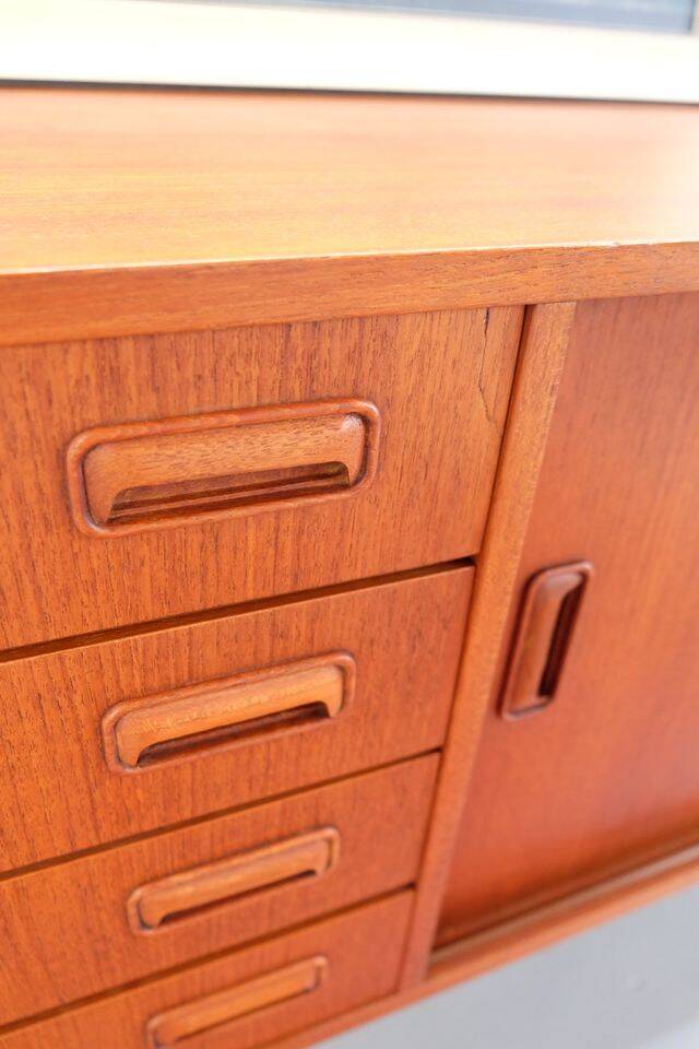 Teak ring buffet in vintage retro style from the 60s-70s.