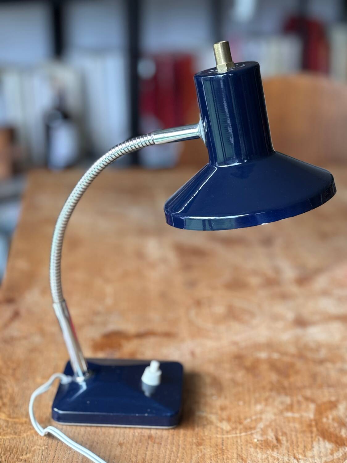 Lampe articulée de bureau en métal bleu, 1970