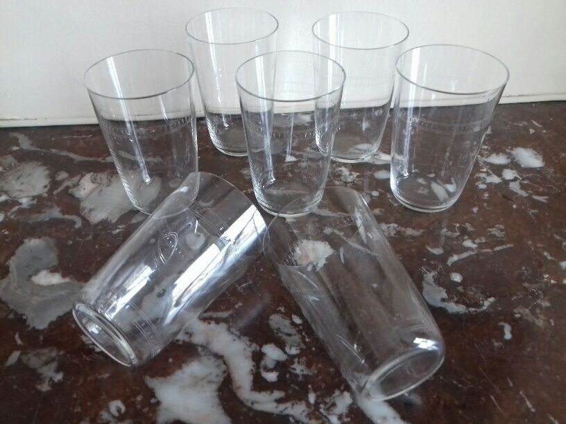 Lot of 7 glasses and 2 carafes