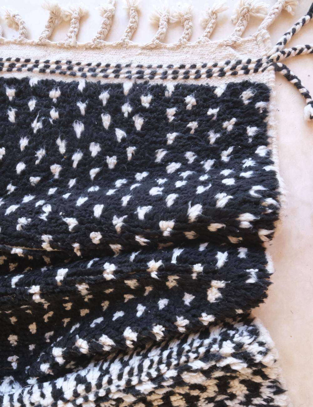 Contemporary Berber Rug - 294 x 230 cm