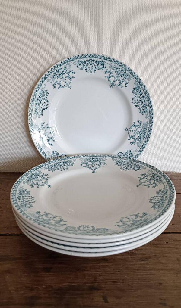 6 assiettes Saint Amand modèle Louis XVI