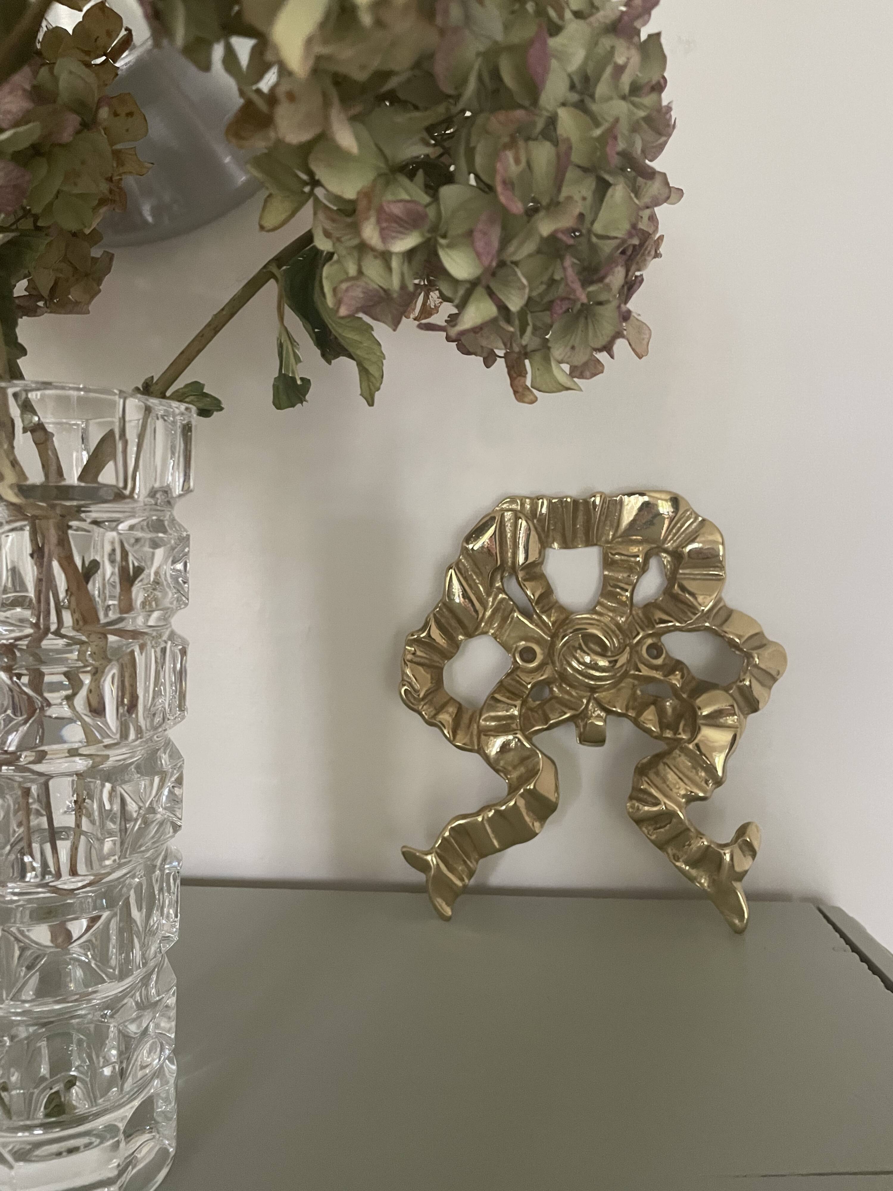 Crochet mural noeud laiton doré