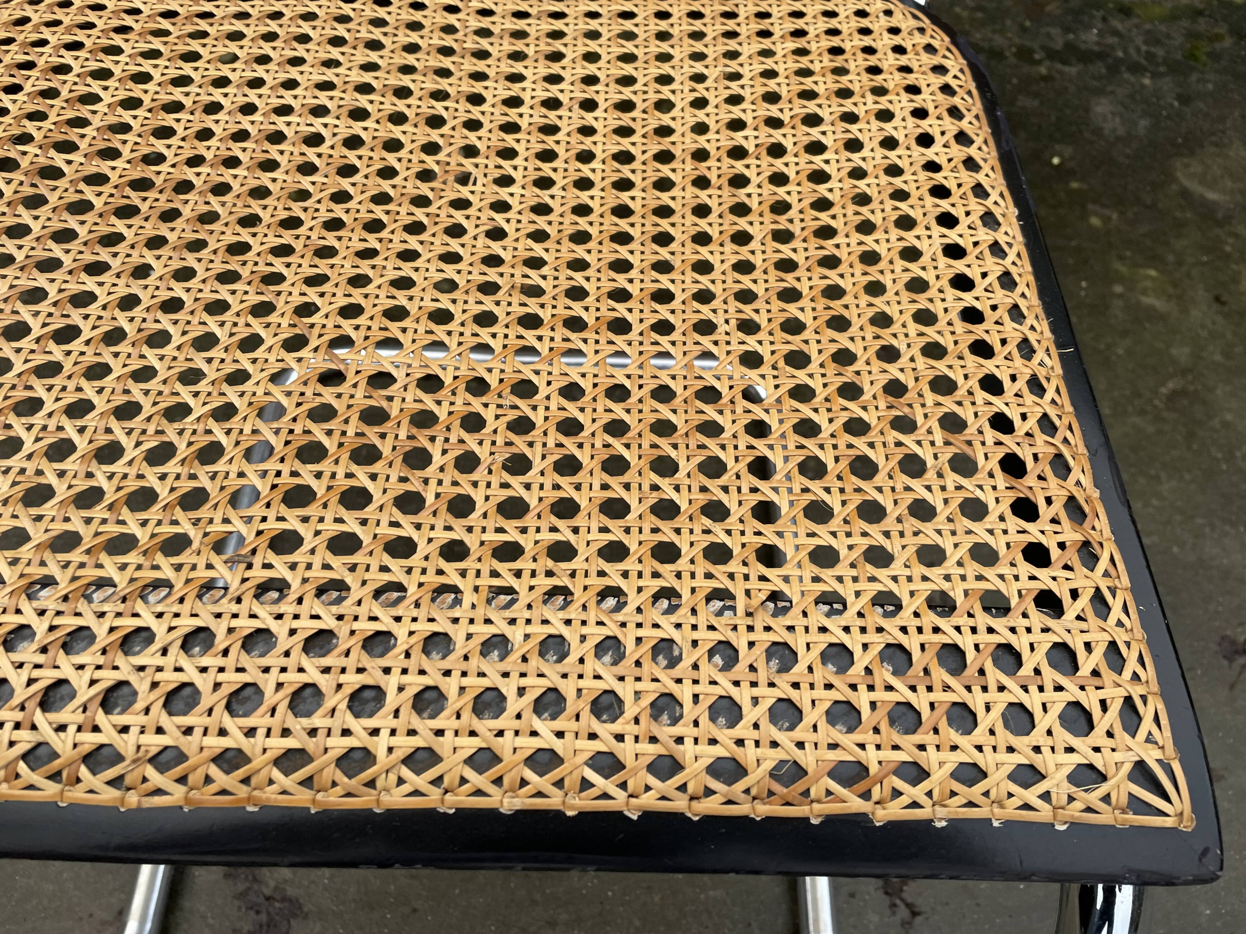 Cesca design chair b32 model in black and chrome