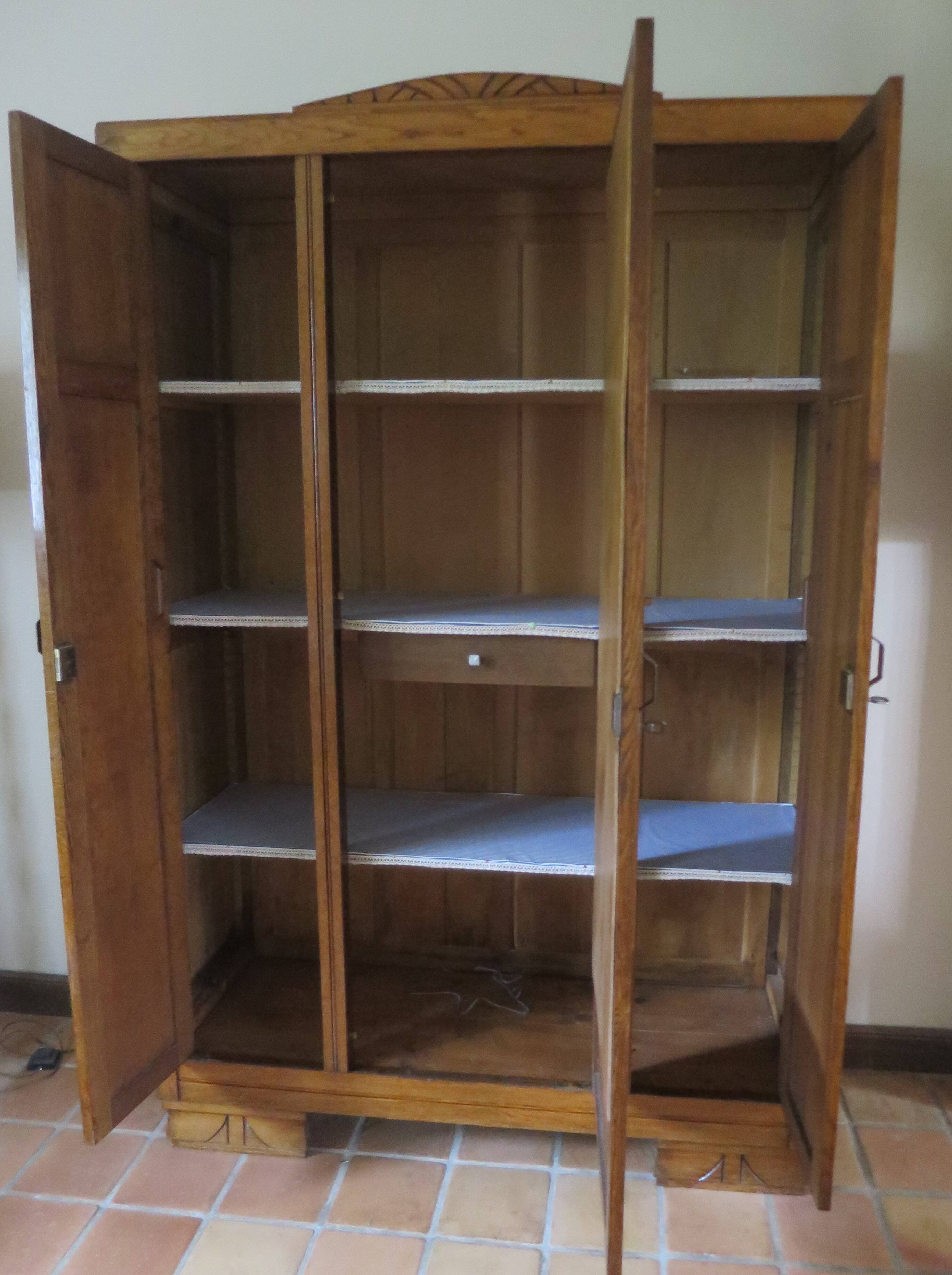 Parisian art deco carved wardrobe with mirror 130 x 200