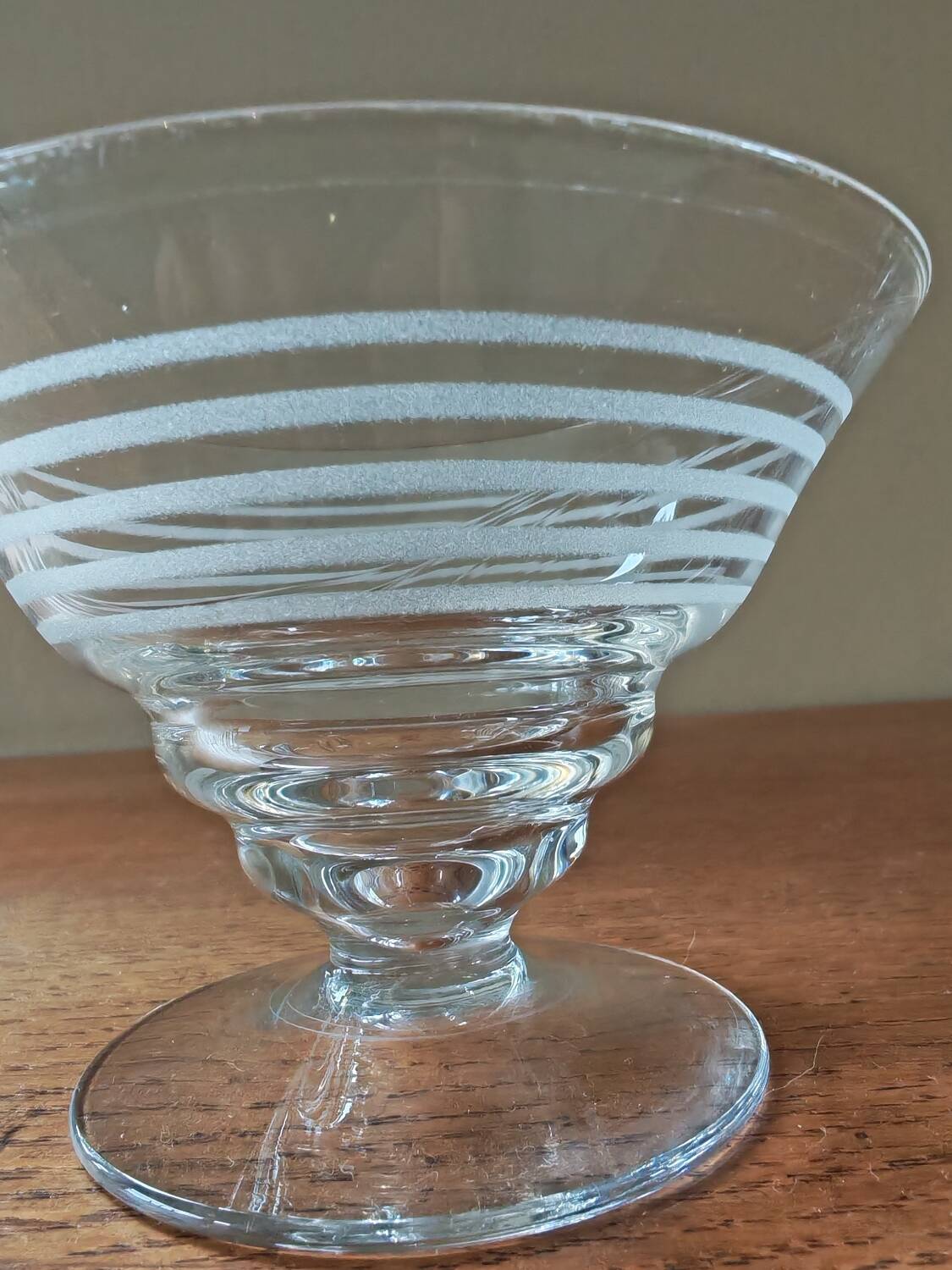 Set of 8 Art Deco champagne glasses
