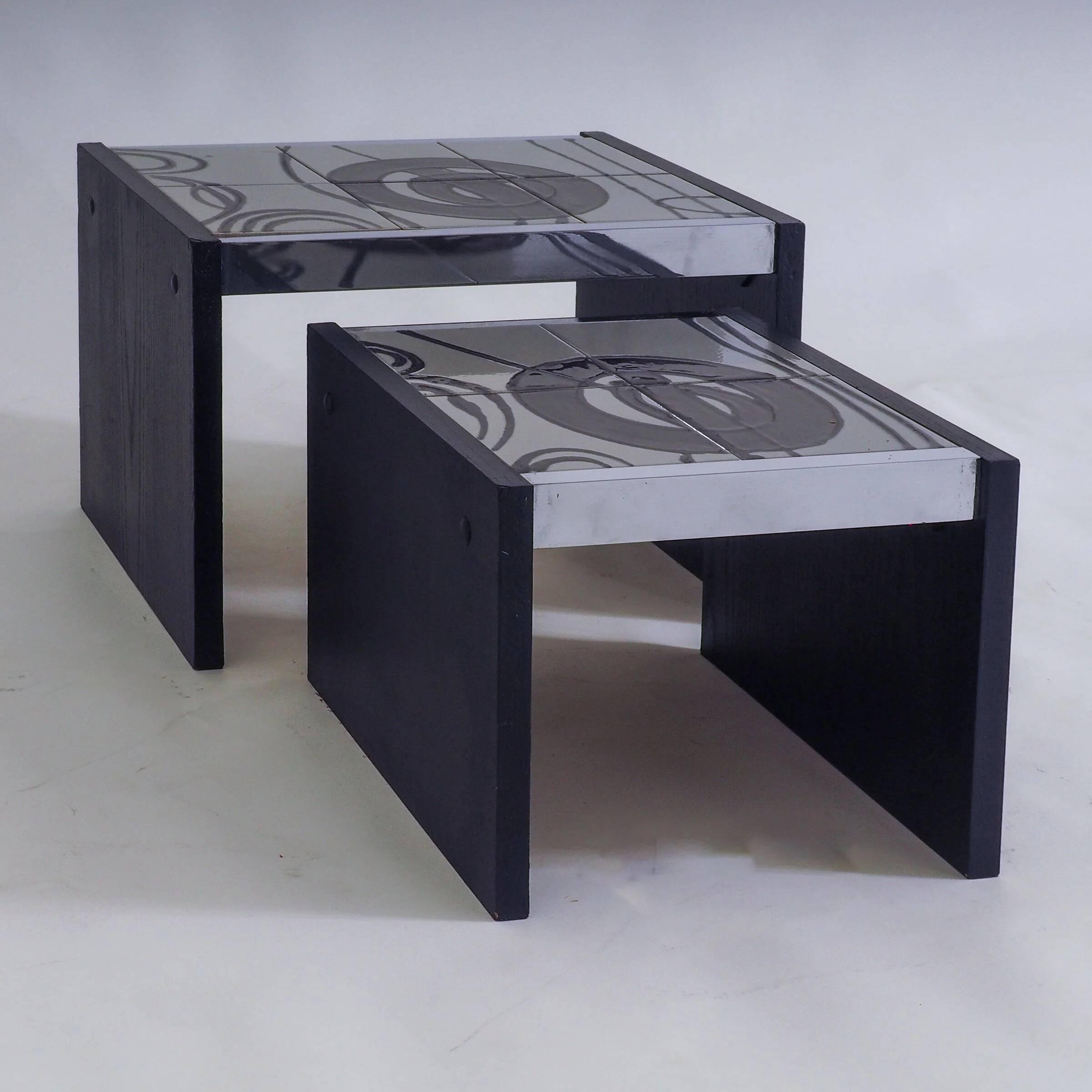 Set of 2 tiled nesting side tables