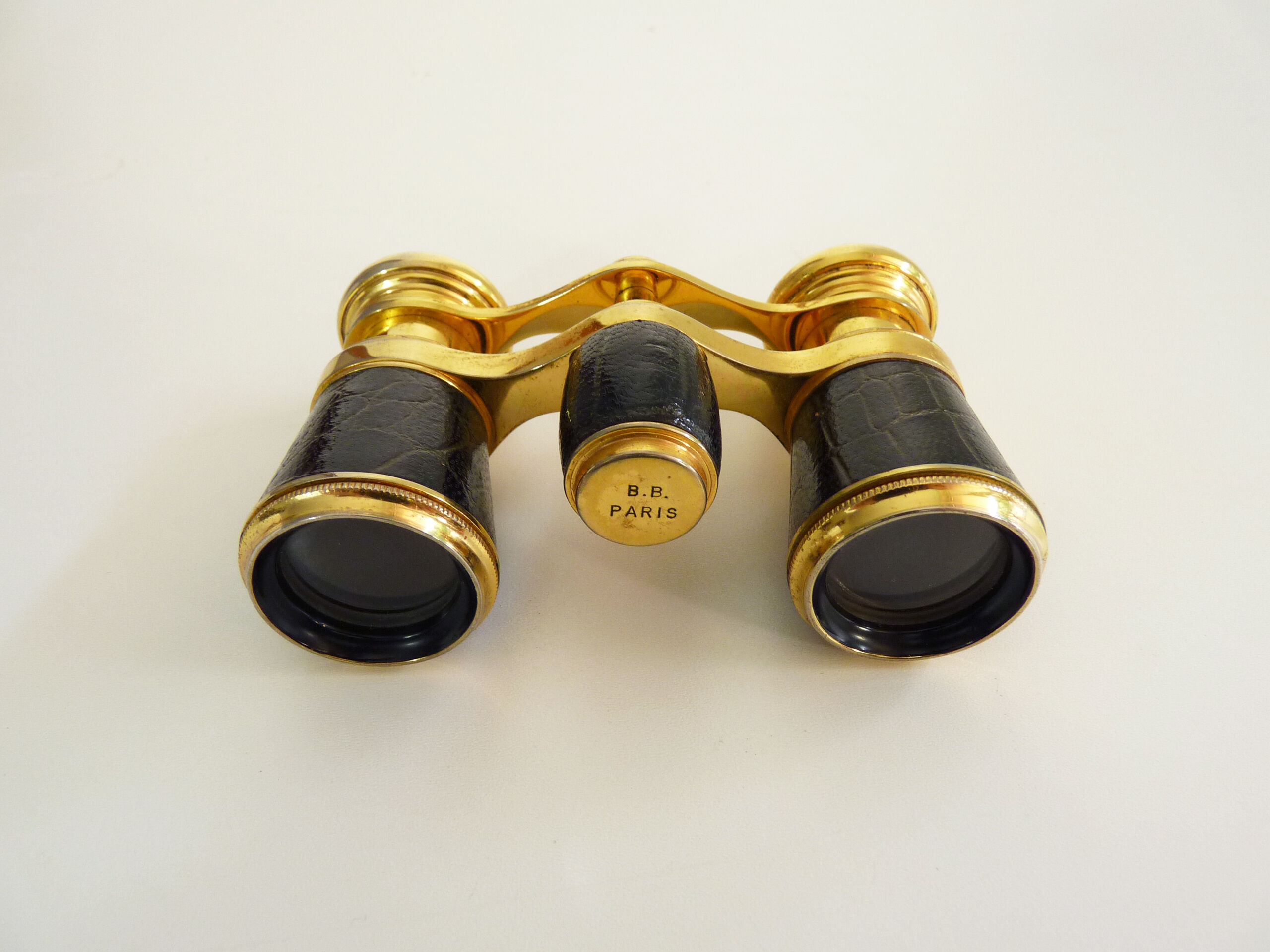 Former pair of theatre binoculars, opera B B Paris brass and leather