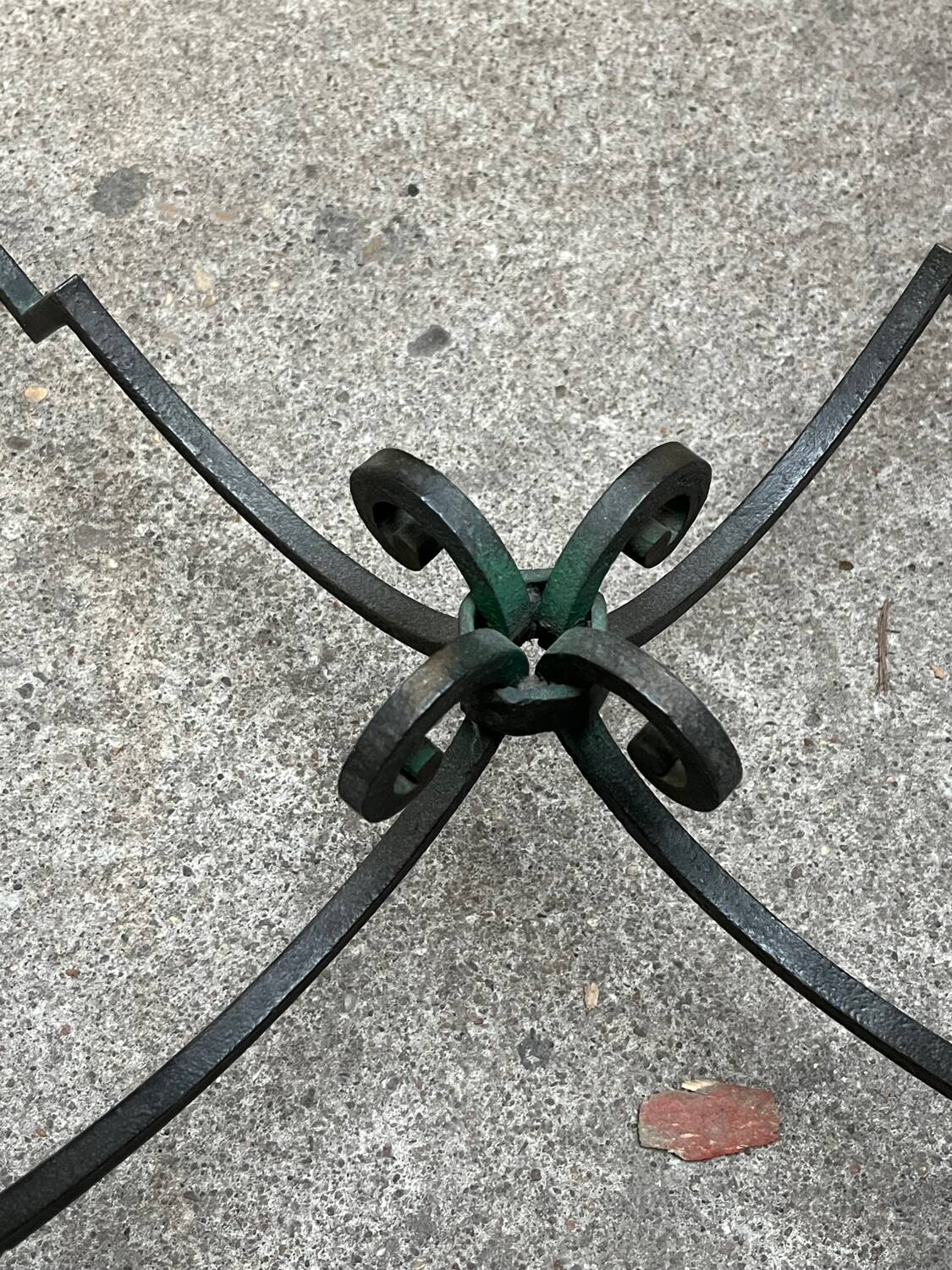 Vintage 1940s art deco marble and metal pedestal table