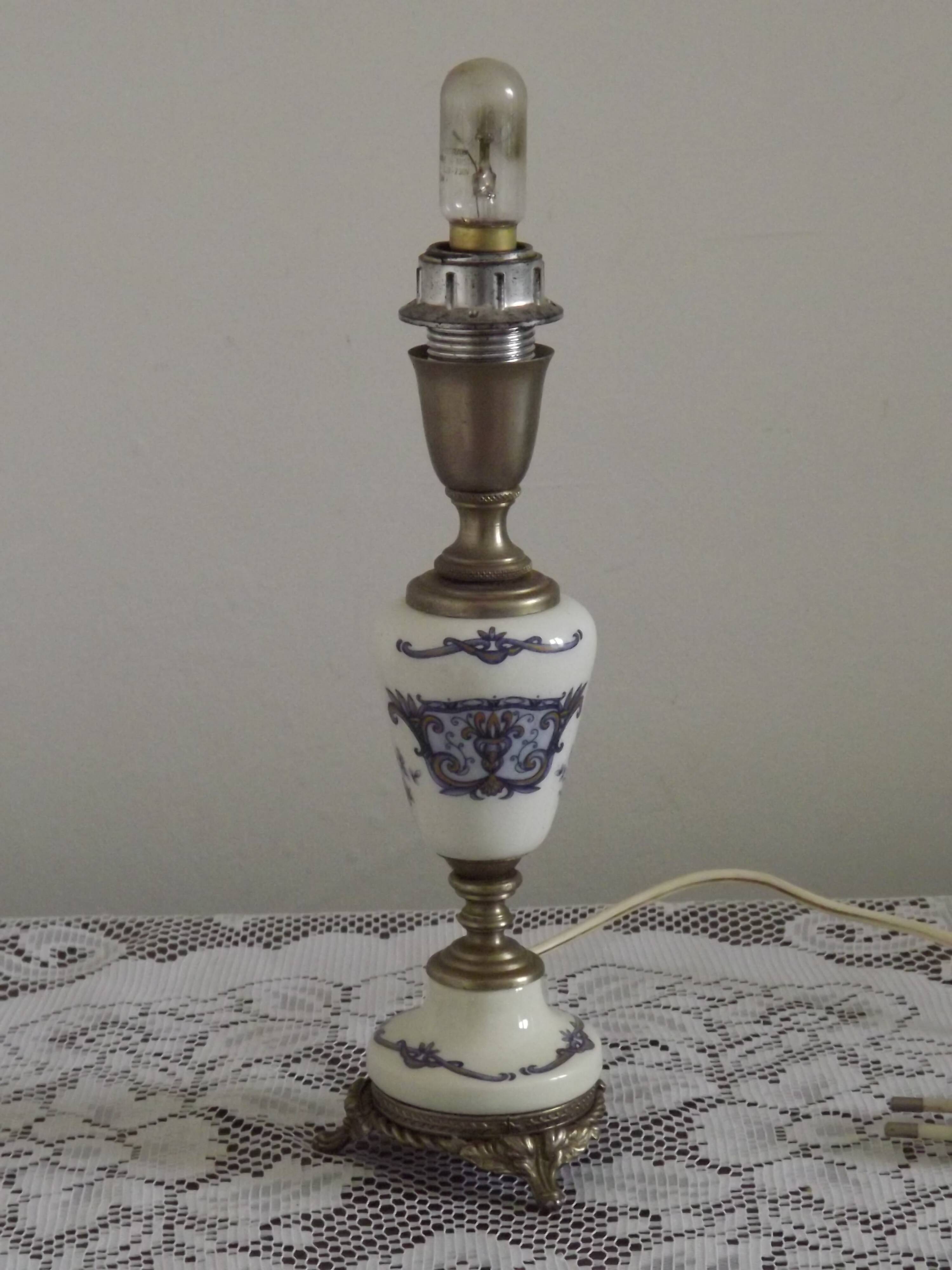 French Vintage Decorative Silver Metal and Porcelain Shaded Table Lamp