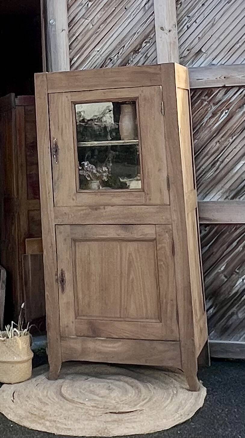Antique solid oak bonnetière: dresser, cupboard...