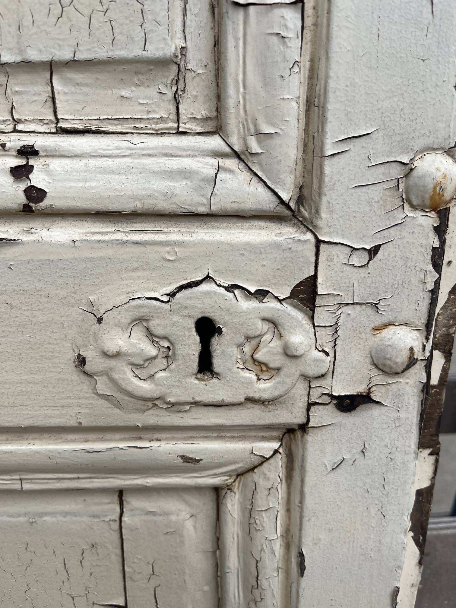 porte ancienne à double face , époque 18e