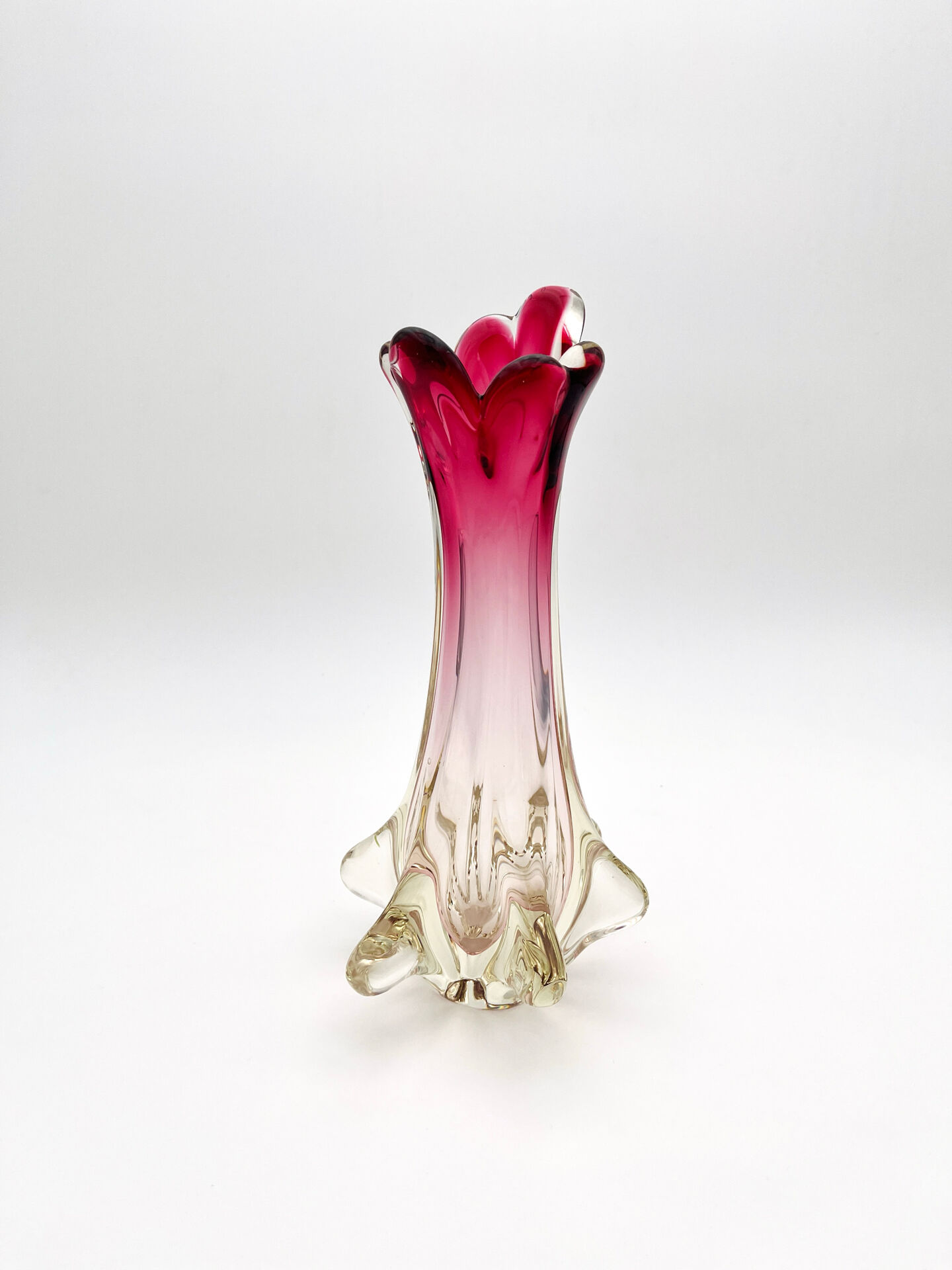Murano Sommerso Vase Sculpture "Chambord" – Ruby Red & Champagne