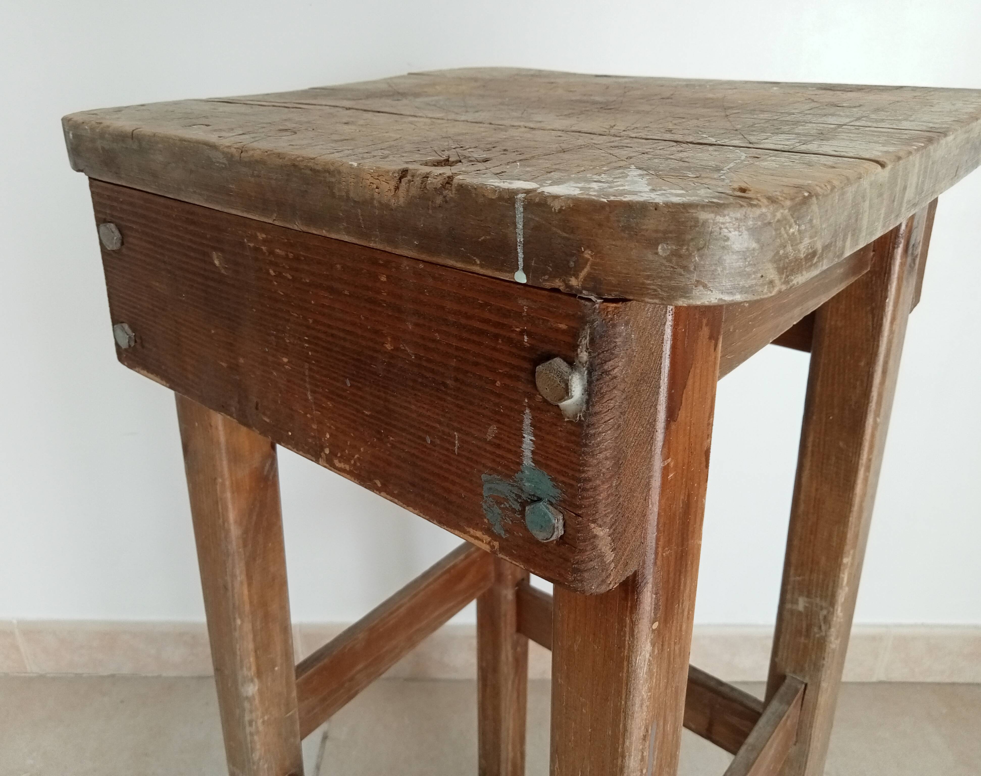 Tabouret ancien de peintre