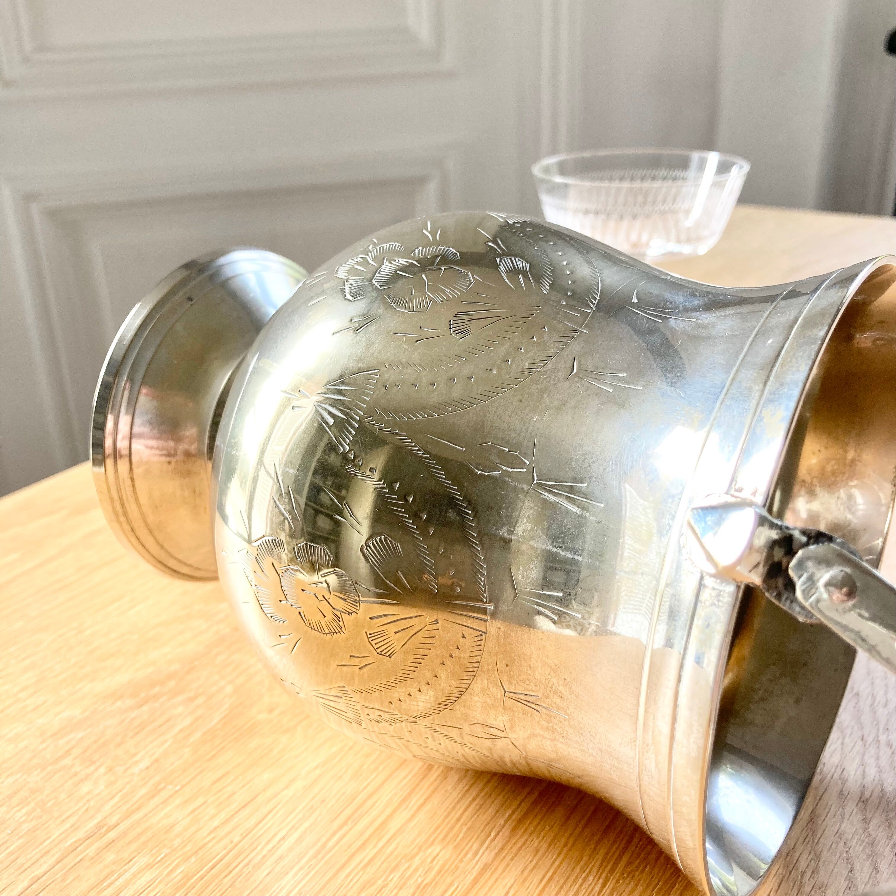 Silver metal ice bucket