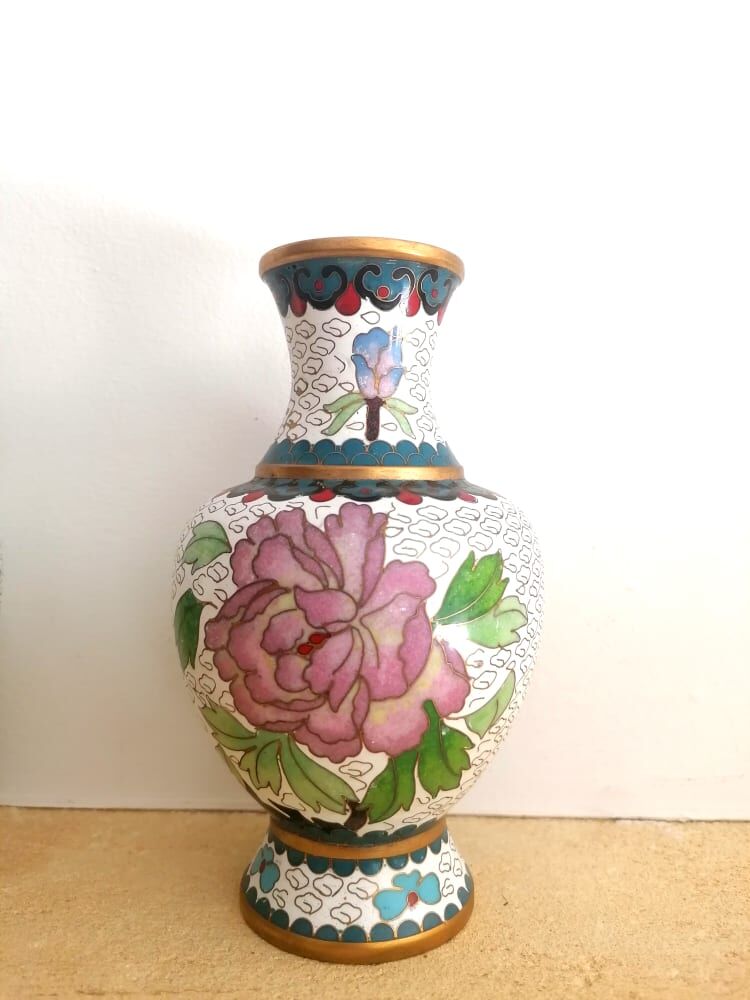 Paire de vases cloisonnés , Chine vers 1900