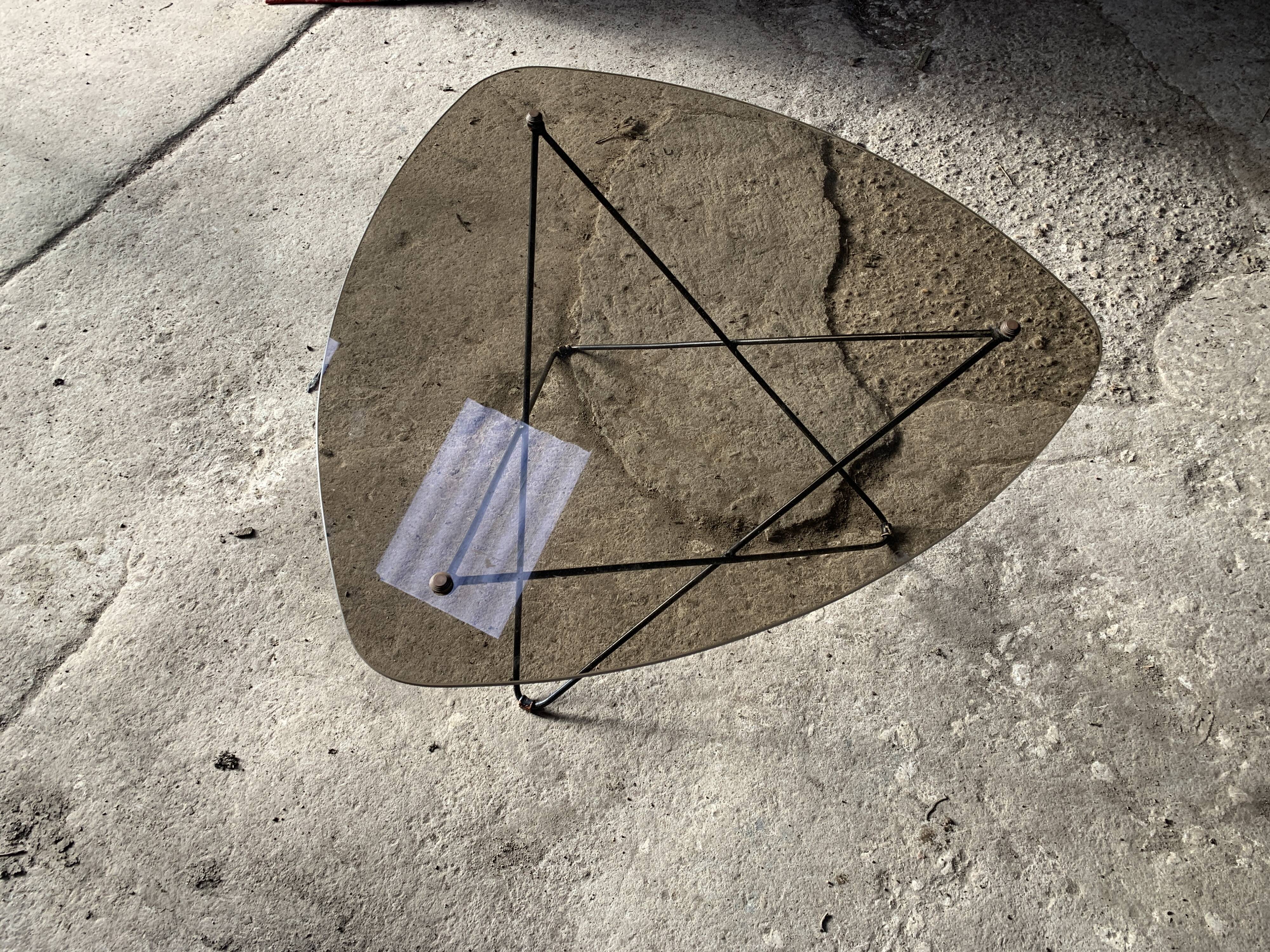 Florent Lasbleiz's coffee table for Airborne