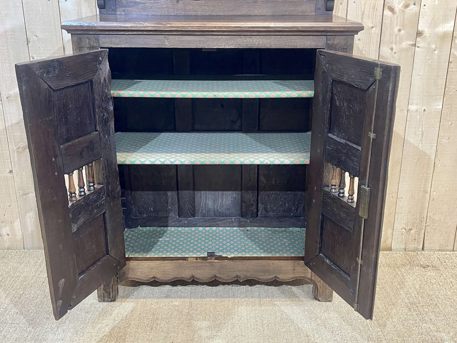 Neo Breton buffet of the 1950s in chestnut