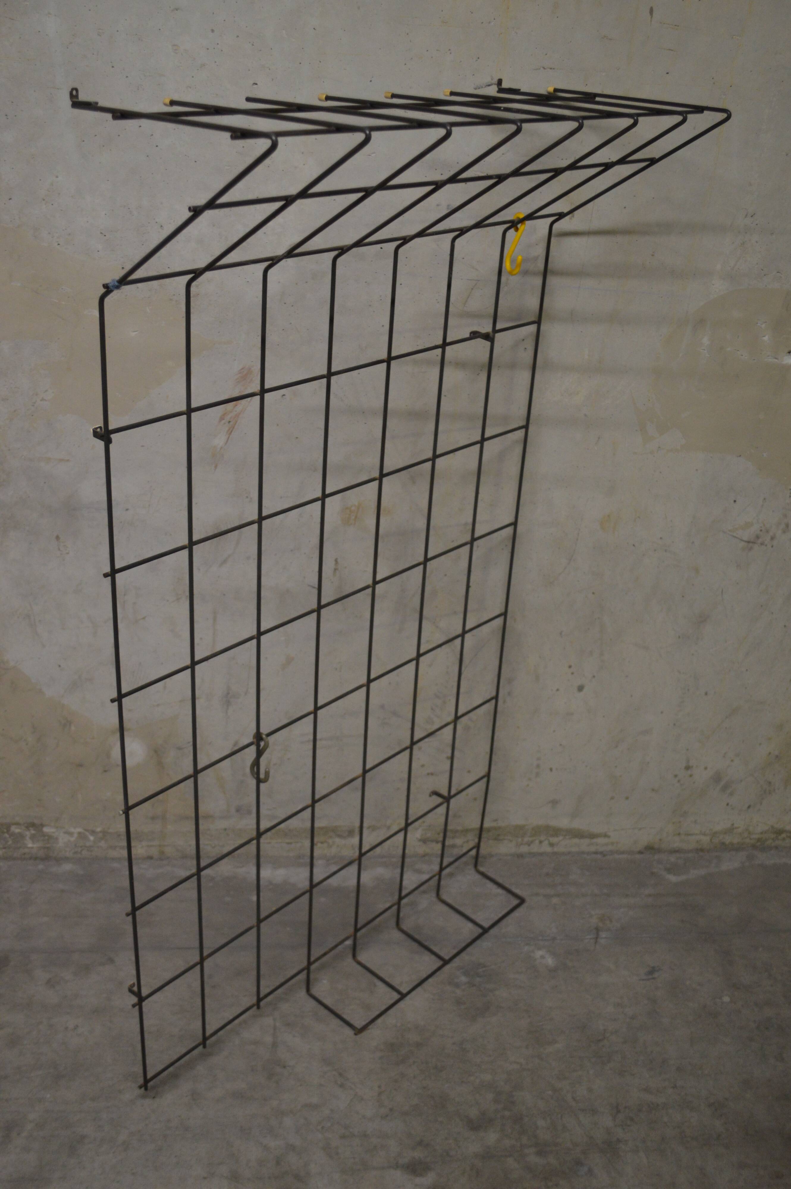 Vintage Scandinavian string coat rack from the 1960s, designed by Karl Fichtel